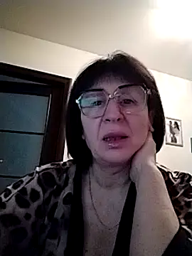 Snapshot of AlbinaXPretty chatting on January 24, 2025, 12:41 pm AlbinaXPretty online show from January 24, 2025, 12:41 pm