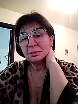Snapshot of AlbinaXPretty chatting on February 9, 2025, 8:11 am AlbinaXPretty online show from February 9, 2025, 8:11 am