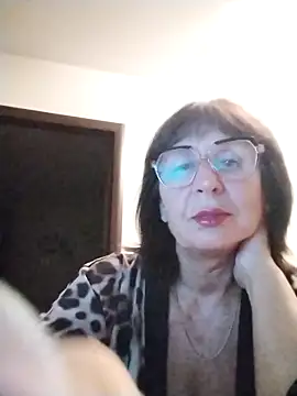 Snapshot of AlbinaXPretty chatting on September 8, 2025, 7:35 pm AlbinaXPretty online show from September 8, 2025, 7:35 pm
