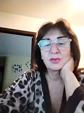 Snapshot of AlbinaXPretty chatting on September 30, 2025, 7:46 am AlbinaXPretty online show from September 30, 2025, 7:46 am