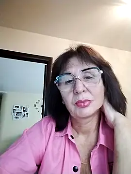 Snapshot of AlbinaXPretty chatting on October 6, 2025, 9:29 am AlbinaXPretty online show from October 6, 2025, 9:29 am