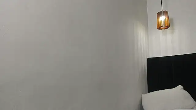 dolly zoe online show from February 18, 2026, 5:03 am