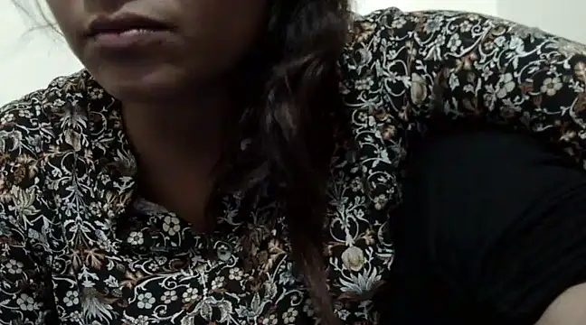 Snapshot of shekira99 chatting on March 12, 2025, 2:34 pm shekira99 online show from March 12, 2025, 2:34 pm