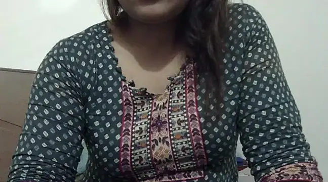 Snapshot of shekira99 chatting on March 13, 2025, 8:43 pm shekira99 online show from March 13, 2025, 8:43 pm