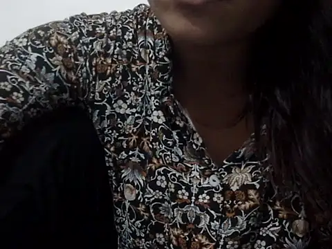 Snapshot of shekira99 chatting on October 17, 2025, 2:52 pm shekira99 online show from October 17, 2025, 2:52 pm