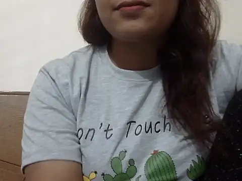 Snapshot of shekira99 chatting on October 22, 2025, 1:33 pm shekira99 online show from October 22, 2025, 1:33 pm