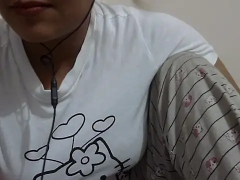 Snapshot of shekira99 chatting on October 27, 2025, 7:40 pm shekira99 online show from October 27, 2025, 7:40 pm