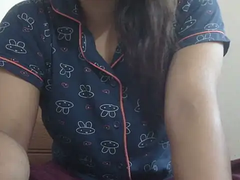 Snapshot of shekira99 chatting on November 2, 2025, 5:32 am shekira99 online show from November 2, 2025, 5:32 am