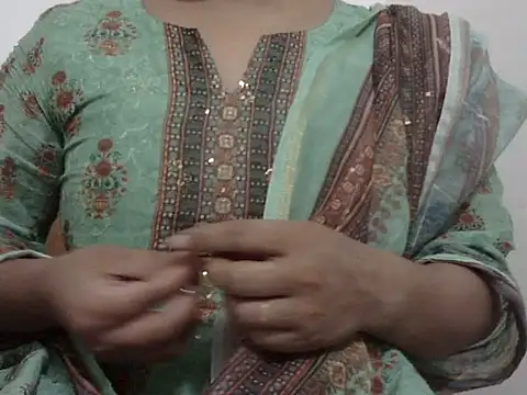 Snapshot of shekira99 chatting on November 12, 2025, 3:01 pm shekira99 online show from November 12, 2025, 3:01 pm