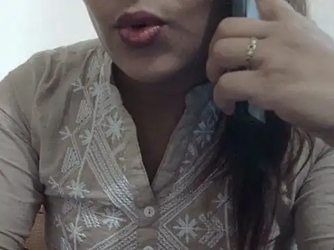 Snapshot of shekira99 chatting on December 15, 2025, 7:23 am shekira99 online show from December 15, 2025, 7:23 am