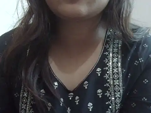 Snapshot of shekira99 chatting on February 13, 2026, 5:03 am shekira99 online show from February 13, 2026, 5:03 am