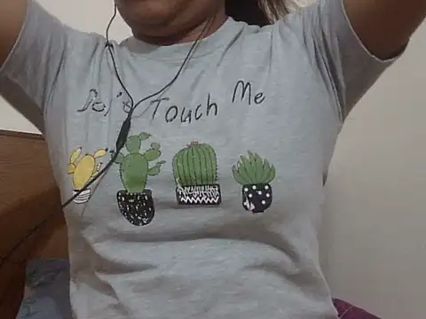 Snapshot of shekira99 chatting on February 24, 2026, 2:26 pm shekira99 online show from February 24, 2026, 2:26 pm