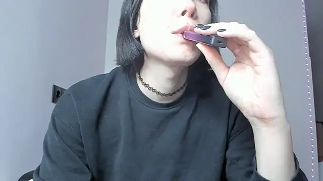 dollmore online show from February 1, 2025, 2:58 am