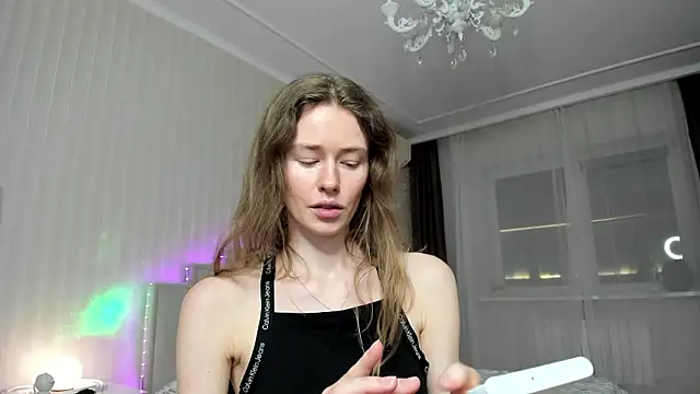 ooksiiii online show from February 19, 2026, 9:00 pm