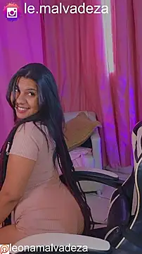 leonasafira online show from July 3, 2026, 11:27 am
