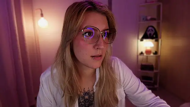 Dakotaa  online show from April 24, 2026, 1:30 am