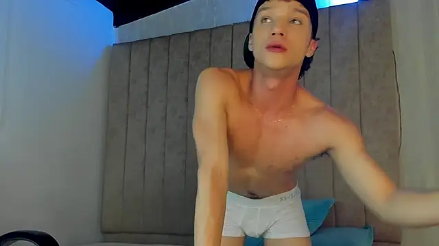 Snapshot of angelcortes chatting on November 8, 2025, 8:29 pm angelcortes online show from November 8, 2025, 8:29 pm