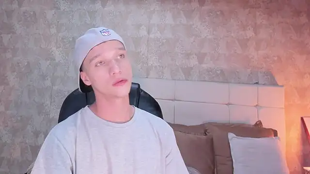 angelcortes online show from January 15, 2026, 9:29 pm