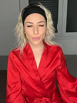 petrouchkaaa  online show from March 2, 2025, 8:50 pm