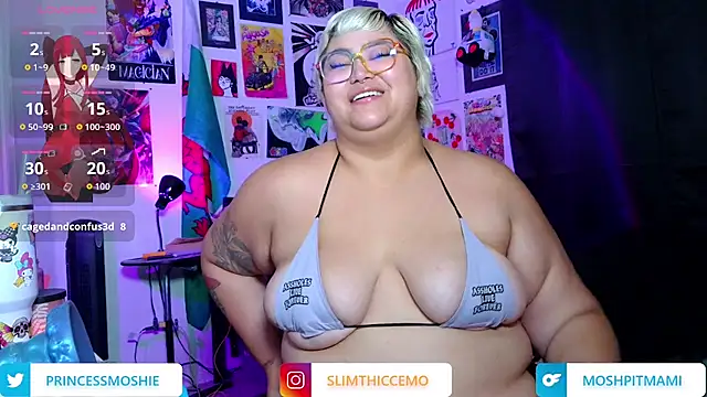 Snapshot of thickasianmami chatting on June 25, 2026, 2:11 am thickasianmami online show from June 25, 2026, 2:11 am