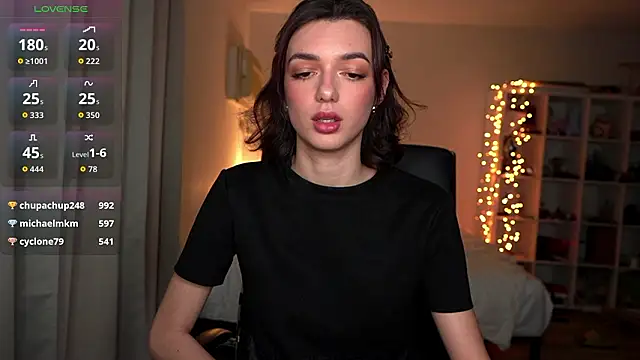 olivia jeas online show from February 17, 2026, 12:18 am