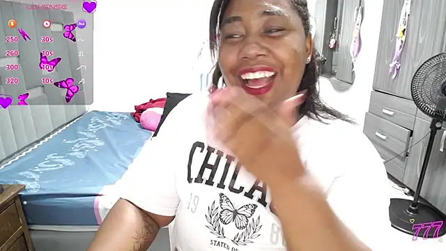 thickebonymilfF online show from May 20, 2026, 5:35 am