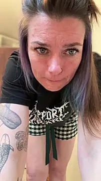 LadyLena1 online show from August 4, 2026, 9:17 pm