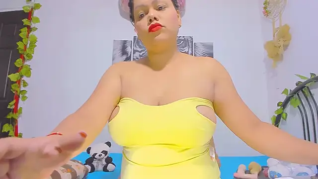 Alhelqueen online show from October 10, 2025, 7:35 pm