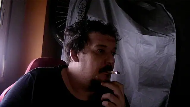 Snapshot of porkorossy chatting on October 3, 2025, 6:43 am porkorossy online show from October 3, 2025, 6:43 am