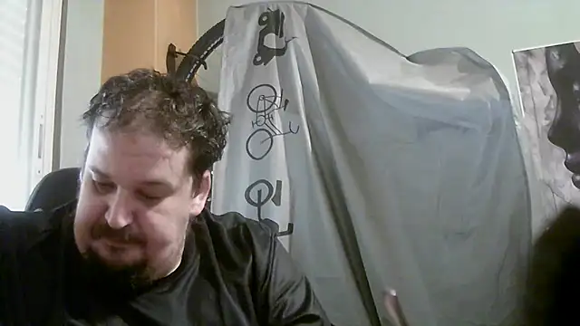 porkorossy online show from May 20, 2026, 9:48 am