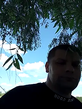 oliverl online show from June 8, 2026, 2:17 pm