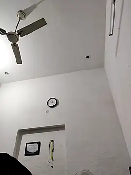 ZIMMY25 online show from November 9, 2025, 6:39 pm