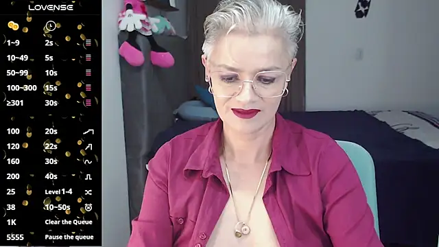 Snapshot of scarlett_paris22 chatting on February 19, 2025, 11:36 pm scarlett paris22 online show from February 19, 2025, 11:36 pm