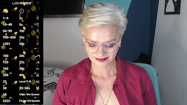 Snapshot of scarlett_paris22 chatting on March 23, 2025, 12:04 am scarlett paris22 online show from March 23, 2025, 12:04 am