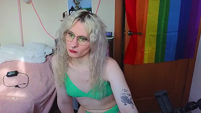 Snapshot of Lori_Myaf chatting on June 2, 2026, 2:30 pm Lori Myaf online show from June 2, 2026, 2:30 pm