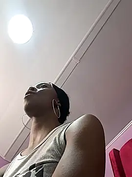 Shanelle   online show from March 18, 2026, 4:10 pm