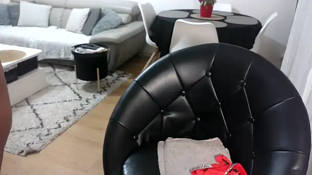 Snapshot of sarametisse26 chatting on January 28, 2025, 7:11 am sarametisse26 online show from January 28, 2025, 7:11 am