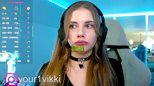 Snapshot of Vikki_Cheese chatting on February 16, 2025, 1:36 am Vikki Cheese online show from February 16, 2025, 1:36 am