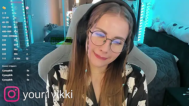 Snapshot of Vikki_Cheese chatting on February 20, 2025, 9:31 pm Vikki Cheese online show from February 20, 2025, 9:31 pm