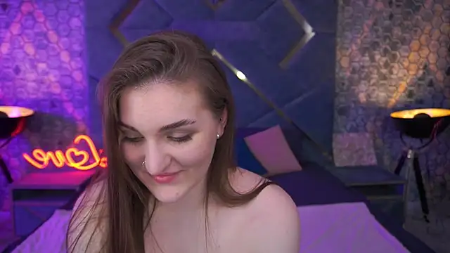 EmmyCharmm online show from March 26, 2026, 7:03 am