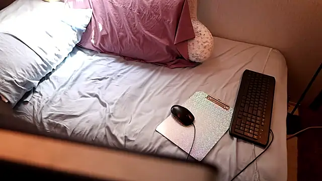 xxpixeyxx online show from September 23, 2025, 6:22 pm