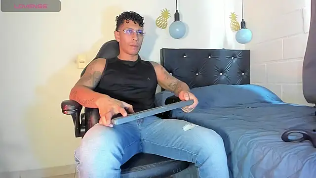 FuckHardlove online show from December 19, 2024, 6:34 pm