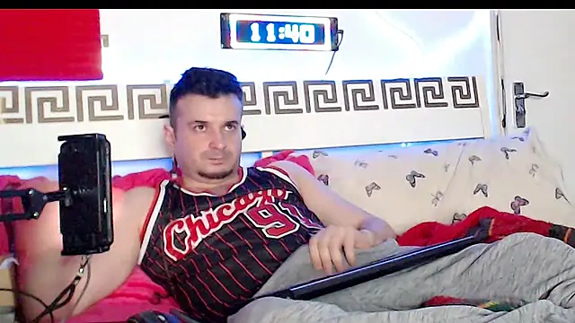 erotico69xxx online show from December 13, 2025, 11:43 pm