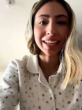 Ameellie online show from September 14, 2025, 3:22 pm