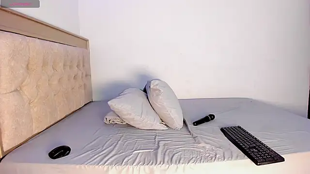 Letizia West  online show from March 20, 2026, 8:08 am