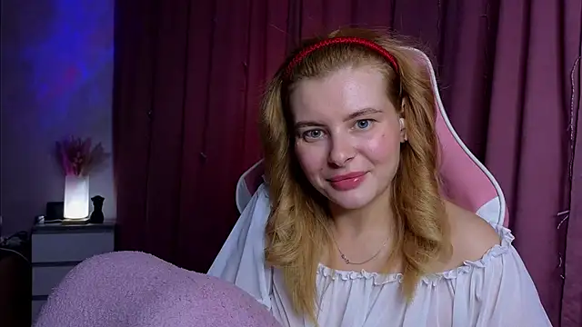 Snapshot of Day-off chatting on September 29, 2025, 12:10 pm Day-off online show from September 29, 2025, 12:10 pm