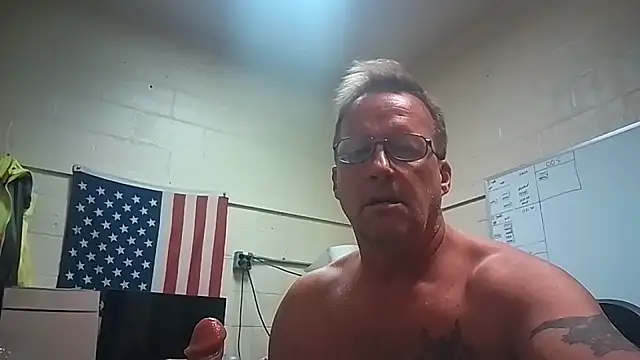 Snapshot of Cockrub1 chatting on September 22, 2025, 7:38 pm Cockrub1 online show from September 22, 2025, 7:38 pm