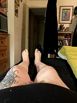  online show from October 14, 2025, 8:20 pm