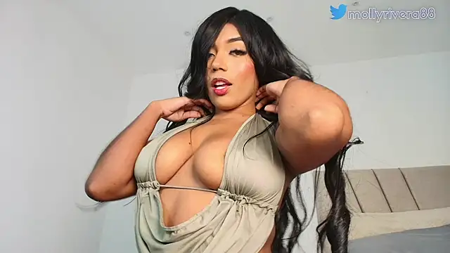 mollyrivera online show from July 29, 2026, 5:49 am