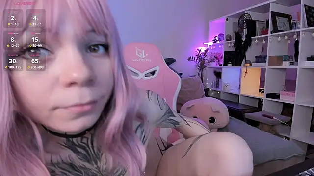  ChloeSweeet  online show from March 13, 2025, 11:30 am